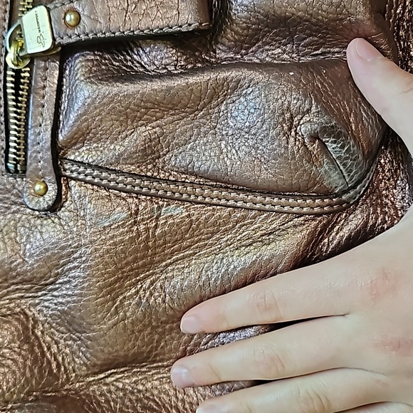 B Makowsky Purse Metallic Copper - Picture 3 of 8